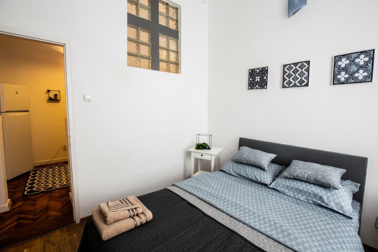 Art Downtown Alecsandri St Luxury Apartment Oradea Eksteriør billede